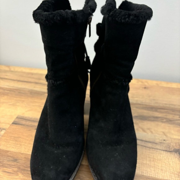 Frye Suede Tassel Accents High Heeled Platform Boots Women’s - Picture 4 of 12